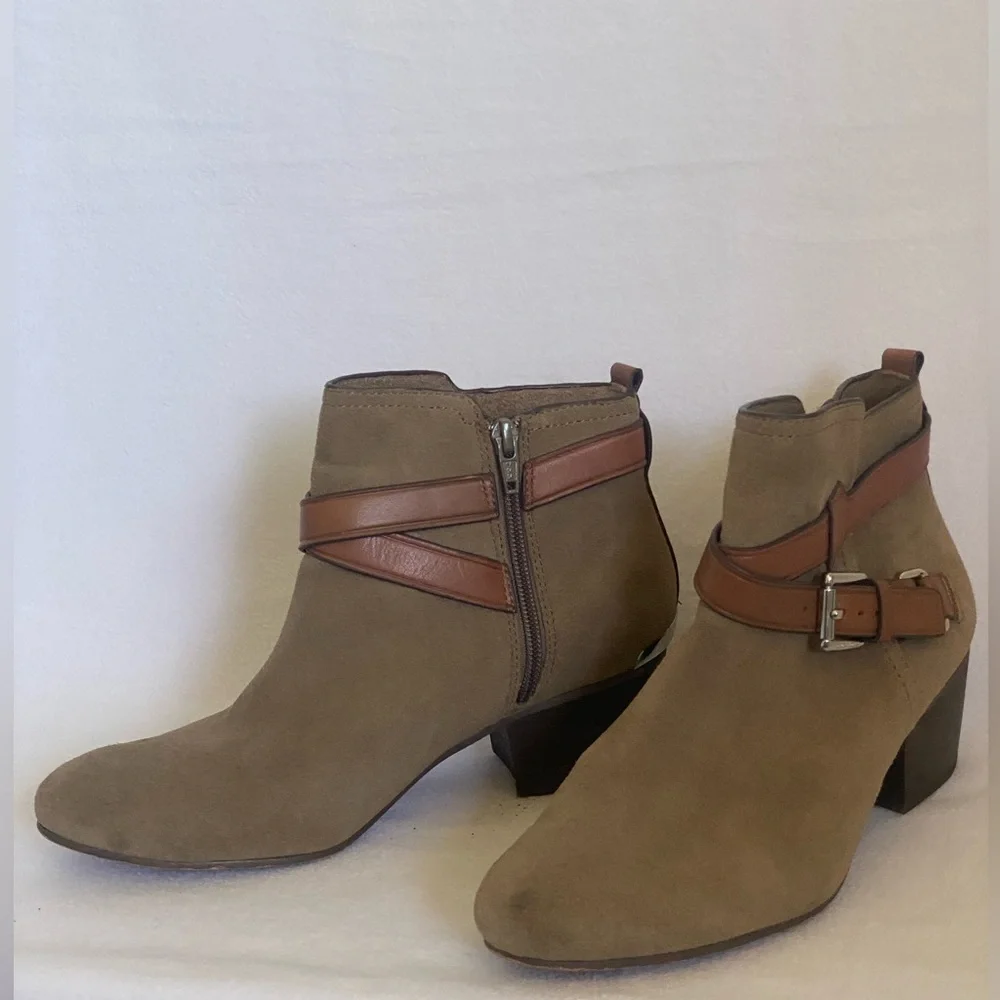 Coach Tan and Brown Ankle Boots with Leather Straps - Picture 7 of 11